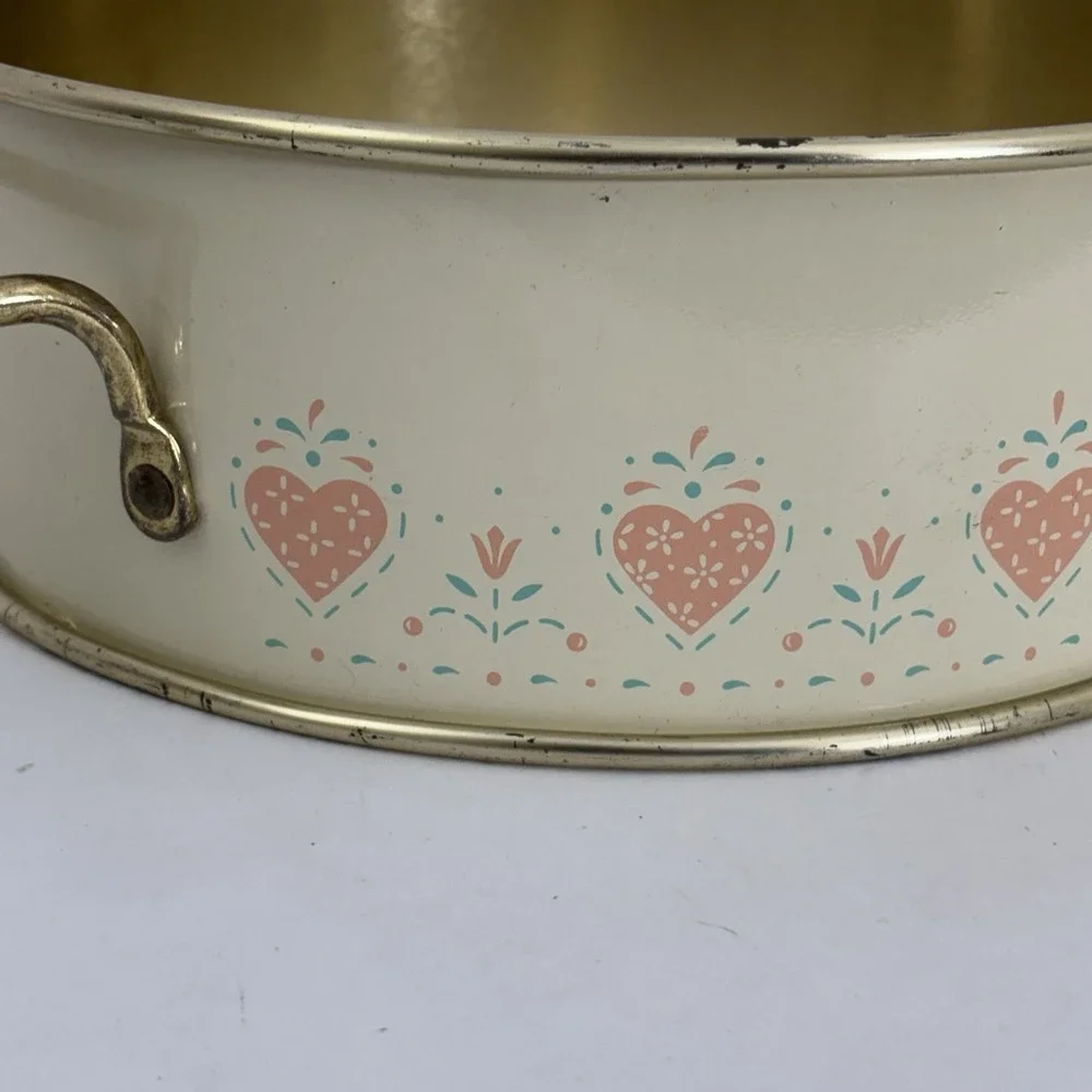 Corning Ware Forever Yours Metal Base Holder For Pyrex Pink Hearts 2Qt Casserole
